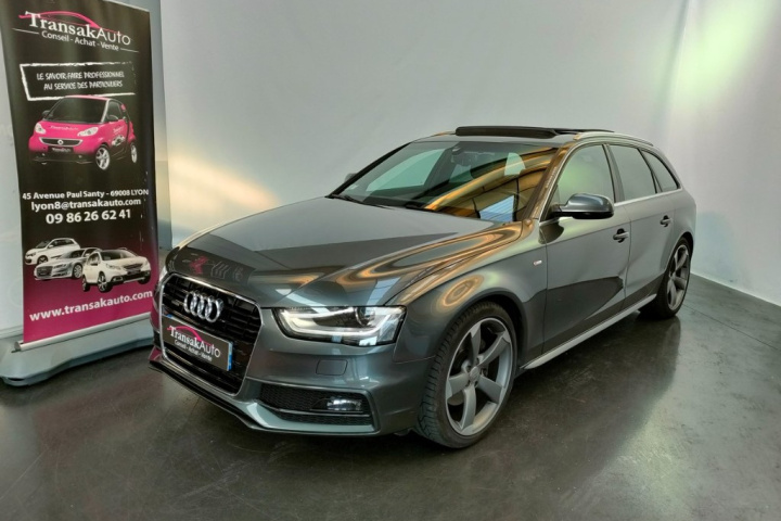 AUDI A4 AVANT