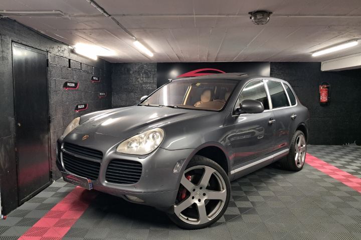 PORSCHE CAYENNE