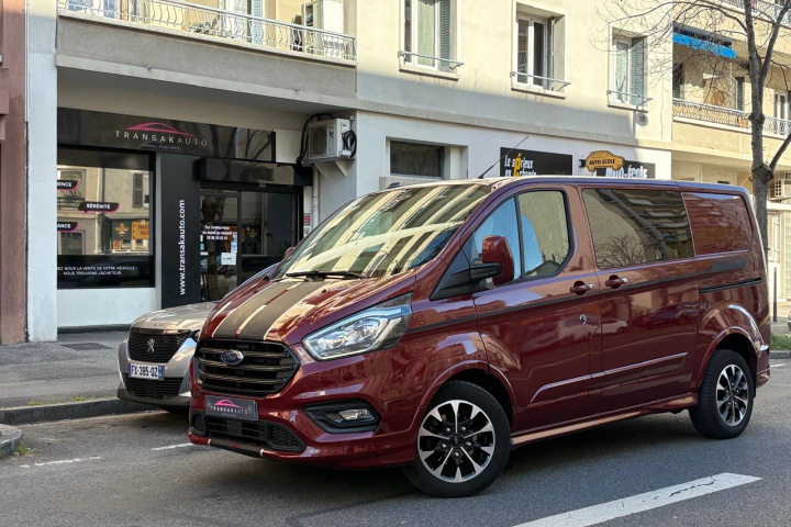 FORD TRANSIT CUSTOM CABINE APPROFONDIE