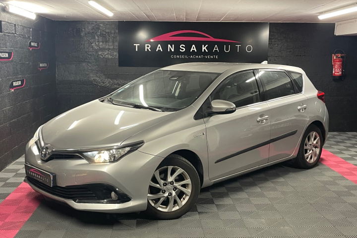 TOYOTA AURIS MY17