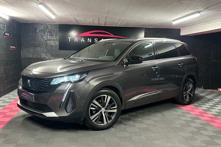 PEUGEOT 5008
