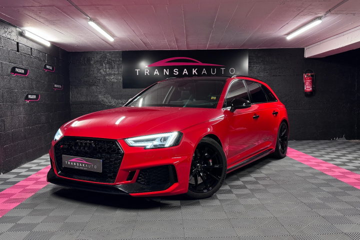 AUDI RS4 AVANT