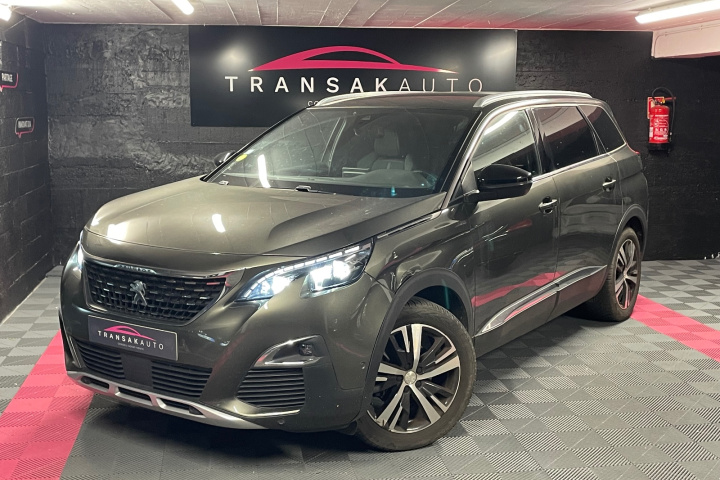 PEUGEOT 5008
