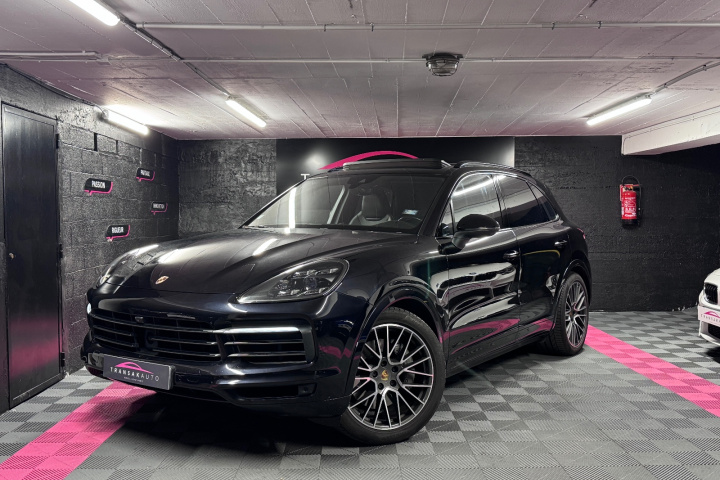 PORSCHE CAYENNE