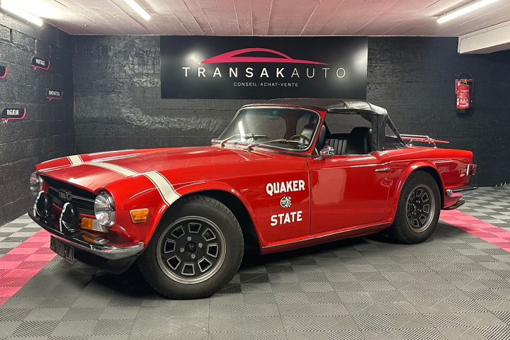 TRIUMPH TR6