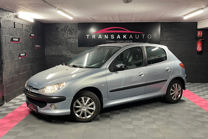 PEUGEOT 206