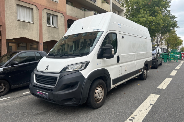 PEUGEOT BOXER FOURGON