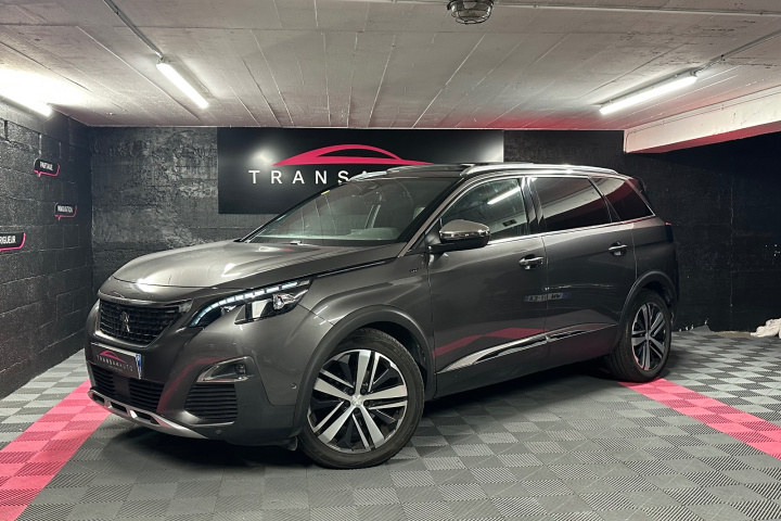 PEUGEOT 5008